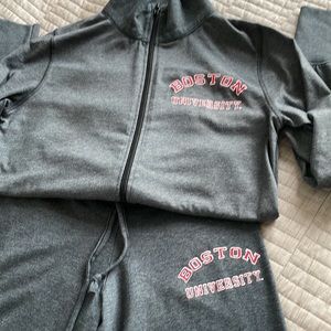 Activewear: Sweatshirt and sweatpants in  grey with logo Boston University